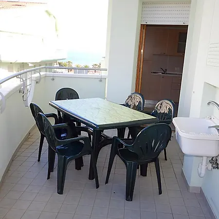 Apartment Seaside
